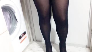 SEXY MILF SMOKES, STRIPES, MASTURBATES ON THE WASHING MACHINE, SMOKING PUSSY, SEXY FACE CLIT ORGASM