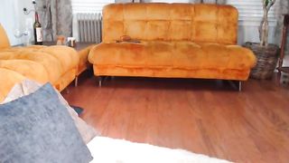 Qu33nK1tty and her Fuck Machine