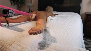 TANNED BLONDE AMATEUR FUCKS STRYKER DILDO MACHINE FOOT CUM SHOT