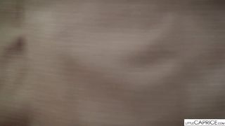 Dominiere Mich, Ich War Ein Böses Mädchen - LITTLE CAPRICE