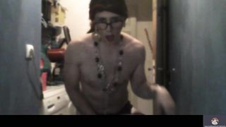 CLARA FINALEMENT A POIL SE DECHAINE ET JOUIT