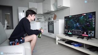 Cum in the Unicorn in the Final LCL / LOL/ JULIALEXXX