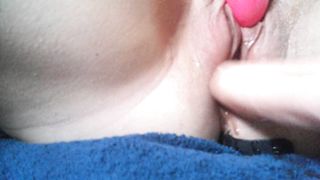 Fucking Machine J'urine Après L'orgasme Pendant Mes Règles