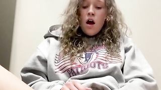 Came so Hard I Squirted for the 1st Time and Peed a Bit