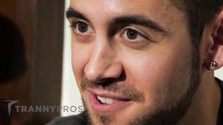 TrannyPros Cis Couple Turned on by Hot Trans Bartender