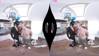 German Shemale got Dirty Delivery