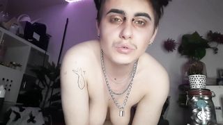FTM DOM WITY BIG TITS DEGRATE YOU, DUBBLE PENETRANTION (ANAL) AND SQUIRTING