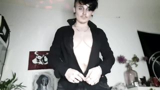 FTM WITH DEEP VOICE DEGRADES YOU AND FUCKS HIMSELF (FOR MEN AND WOMAN)