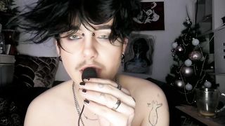 FTM DOM DADDY DEGRATES YOU AND JERKS OFF (Lots of Dirty Talk)