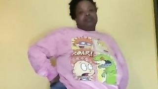 Ebony Goddess Wets Jeans