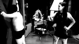 Dominatrix Nika is raising a slave