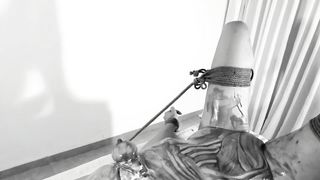 Kinktober day 8: FOOD & TEMPRATURE KINKS - Dripping ice creams all over her tied up sexy body