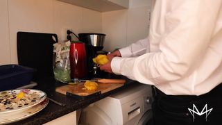 Dreckiges Frühstück mit der Herrin