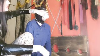 A lot of sperm to humiliate one slave.