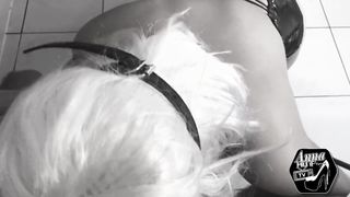 BDSM,Anna réclame une sodomie , gorge profonde et soumissions attaché comme une chienne .