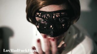 Mon Maitre m'entraine à devenir une meilleure suceuse. Ma vie de femme objet.