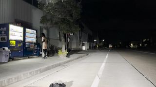 [sissy] I took a walk naked in an industrial area at night.