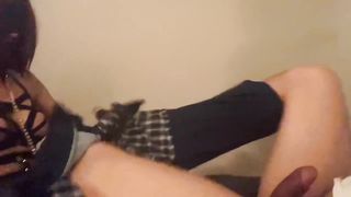 Hottie deep throat’s and gets pounded