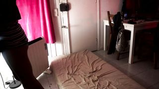 Amateur Couple Playing Sex Game in their living room