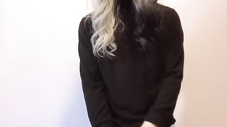 【女装】かわいい男の娘がご主人様に躾けられて恥ずかしい芸を披露する。服従のポーズで見せつけオナニー/femboy가 남편에게 주저하고 부끄러운 예술을 선보인다