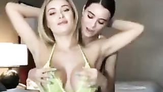 Lesbian Babes Scissor ft. Natalia Starr