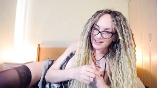 SPH infrot of mirrow (small cock humiliation)