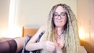 SPH infrot of mirrow (small cock humiliation)