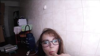 newbie girl struggles to fit the cock , creampie pussy farts