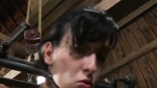 ANGELIQUE PUNIE ET HUMILIEE PAR LES FEMMES DE SES DEUX AMANT