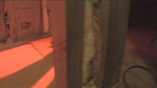 BDSM Ebony wird vor Geilheit erloest