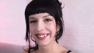 Beim Solo Castingdoch den Schwanz in die Fotze gesteckt