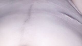 Tinder date eating my pussy while my husband fucks her - FFM Cuckquean