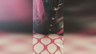 A Milf with a big Ass Invited A Trans Girlfriend To Clean Up