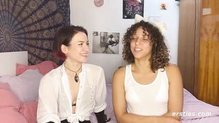 Ersties - BDSM Katzenspiel mit Latex und analer Penetration