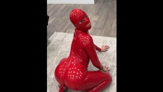 BTS Anna Claire Clouds prepares her Ass for me