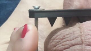 Shark teeth on besties balls